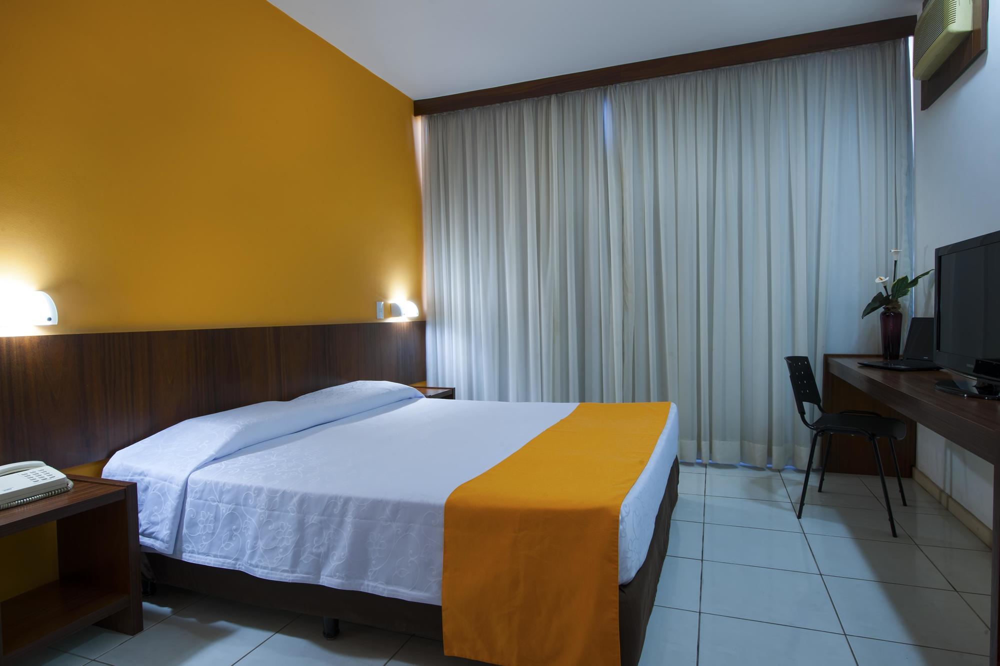 Slim Curitiba Alto Da XV Hotel Luaran gambar