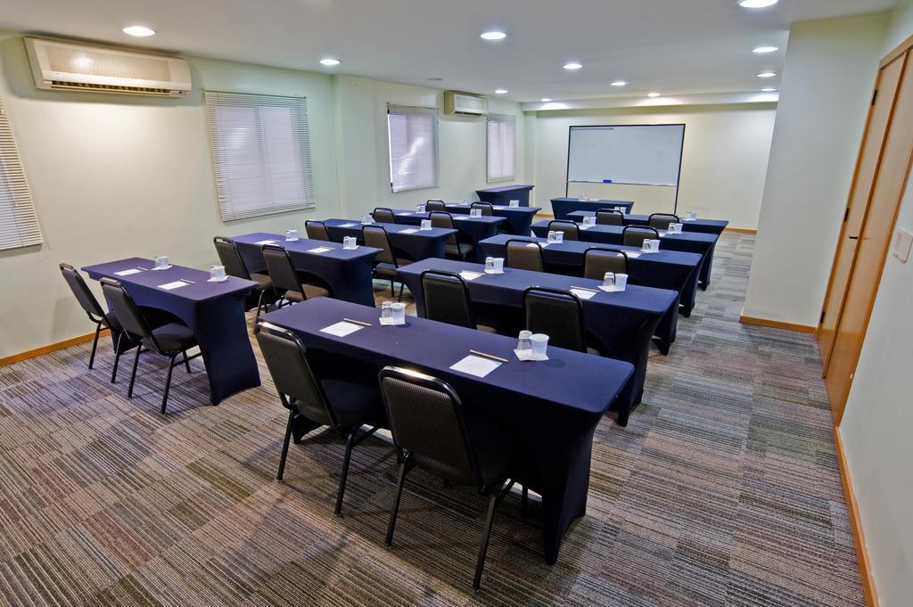 Slim Curitiba Alto Da XV Hotel Luaran gambar